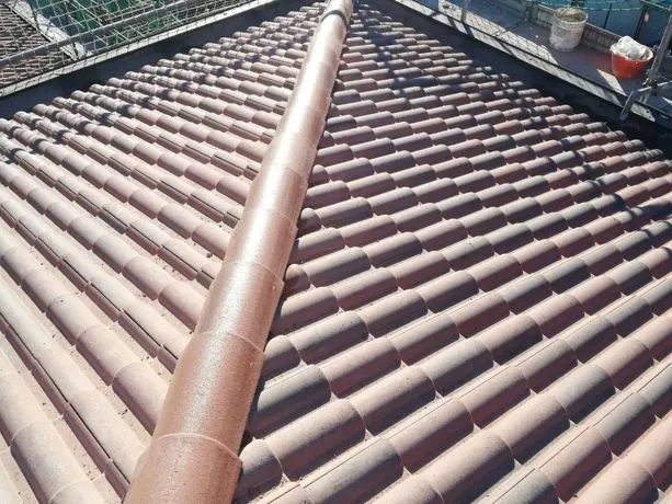 Tetto di un'abitazione rifatto in coppi da Manarin Coperture